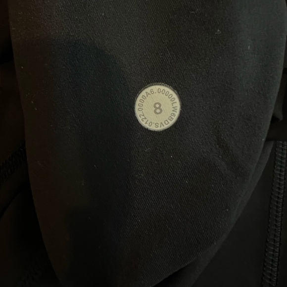 Lululemon Invigorate High-Rise Crop 23" Black, 8 - Picture 12 of 15